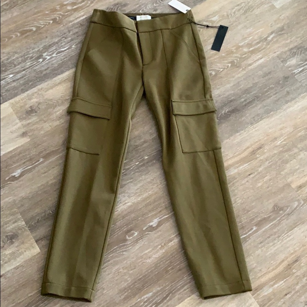 🌟Host Pick✨Anthropologie-The Essential Knit Cargo - Picture 2 of 10